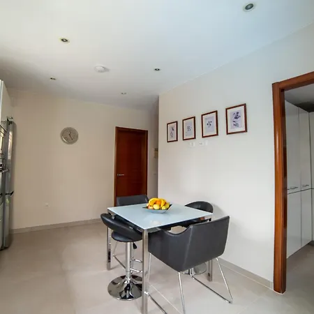 וילה Luxe Detached Julia Tenerife אדחה